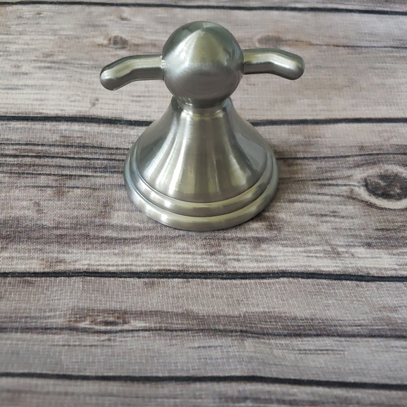 Moen Preston Brushed Nickel Double Robe hooks NIB - Picture 2 of 5